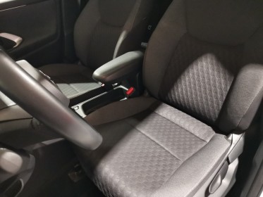 Toyota yaris hybride my22 116h design origine france comme neuve garantie 12 mois occasion simplicicar nancy simplicicar...