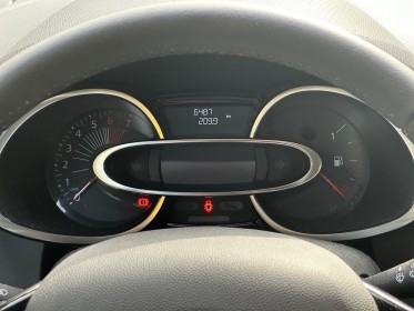 Renault clio iv energy eco2 limited tce 90 / entretien renault occasion cannes (06) simplicicar simplicibike france
