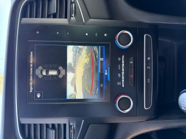 Renault megane iv berline tce 130 gt line apple carplay garantie 12 mois occasion simplicicar marignane  simplicicar...