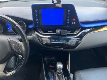 Toyota c-hr hybride pro c-hr pro 122h graphic premium garantie 12 mois occasion simplicicar le raincy simplicicar...