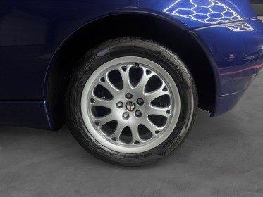 Alfa romeo spider 2.0i 16v ts occasion simplicicar pau simplicicar simplicibike france