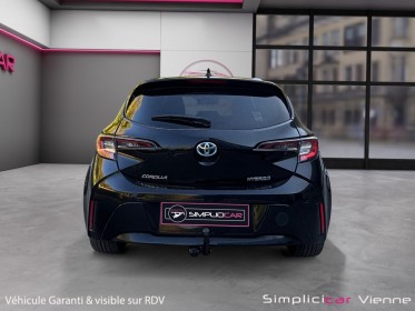 Toyota corolla pro hybride 122h design - garantie 12 mois occasion simplicicar vienne simplicicar simplicibike france