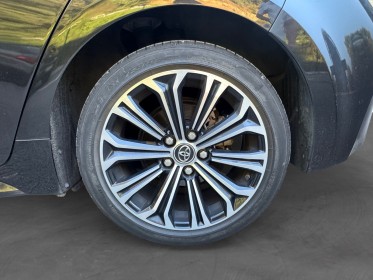 Toyota corolla pro hybride 122h design - garantie 12 mois occasion simplicicar vienne simplicicar simplicibike france