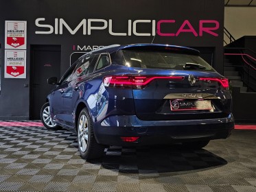 Renault megane iv estate tce 140 edc fap business intens garantie 12 mois occasion  simplicicar aix les bains simplicicar...