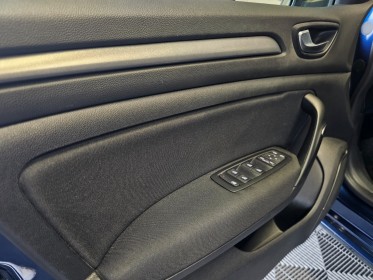 Renault megane iv estate tce 140 edc fap business intens garantie 12 mois occasion  simplicicar aix les bains simplicicar...