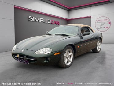 Jaguar xk8 4.0i v8 cabriolet garantie 12 mois occasion simplicicar saint-jean simplicicar simplicibike france