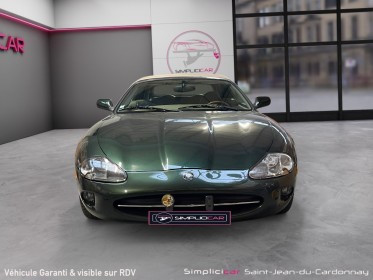 Jaguar xk8 4.0i v8 cabriolet garantie 12 mois occasion simplicicar saint-jean simplicicar simplicibike france