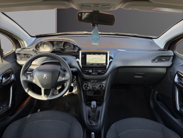 Peugeot 208 1.5 bluehdi 100ch bvm5 - carplay - clim - régulateur de vitesse occasion simplicicar rennes simplicicar...