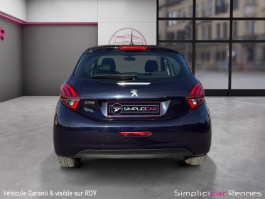 Peugeot 208 1.5 bluehdi 100ch bvm5 - carplay - clim - régulateur de vitesse occasion simplicicar rennes simplicicar...