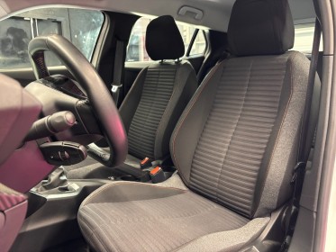 Peugeot 2008 100 ss bvm6 active pack apple carplay siÈge chauffant garantie 12 mois occasion simplicicar villebon-sur-yvette...
