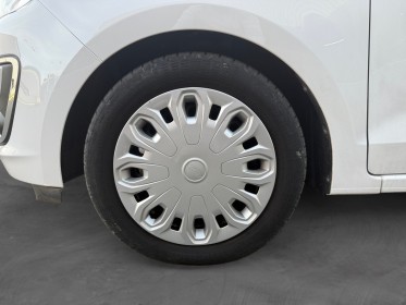 Ford ka 1.2 70 ch ss essential occasion simplicicar les sables-d'olonne simplicicar simplicibike france