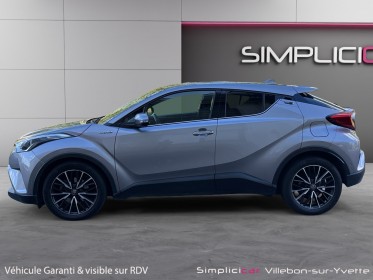 Toyota c-hr hybride distinctive full options garantie 12 mois occasion simplicicar villebon-sur-yvette simplicicar...
