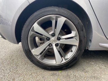 Peugeot 308 1.2 130ch bvm6 gt line camera recul garantie 12 mois occasion simplicicar villebon-sur-yvette simplicicar...