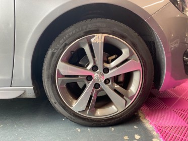 Peugeot 308 1.2 130ch bvm6 gt line camera recul garantie 12 mois occasion simplicicar villebon-sur-yvette simplicicar...