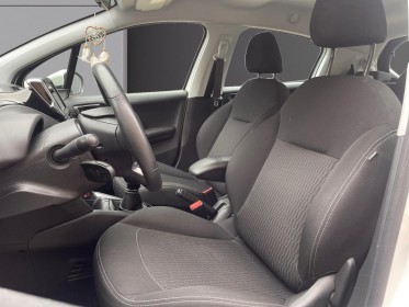 Peugeot 208 business luehdi 100ch ss bvm6 active business  garantie 12 mois occasion simplicicar lyon nord simplicicar...