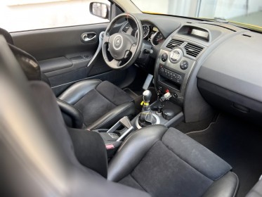 Renault megane coupe rs 230ch r26 f1 team n°264 occasion simplicicar la fleche simplicicar simplicibike france