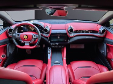 Ferrari gtc4 lusso v12 bleu tour de france  interieur rosso ferrari carnet ferrari visible en agence occasion simplicicar...