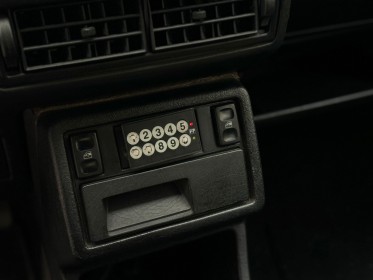 Volkswagen golf 1.8i-16v gti - 16s 2 eme main a occasion paris 17ème (75)(porte maillot) simplicicar simplicibike france