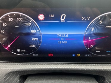 Mercedes classe a 200 amg line/car play/toit ouvrant/led d'ambiance/sieges electrique/affichage tete haute/keyless go/......
