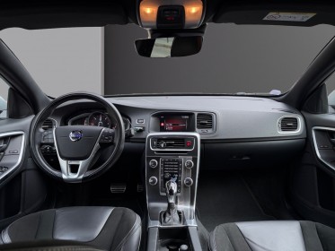 Volvo s60 d3 150 ch stopstart geartronic 6 r-design/ radar de recul / bluethooth / garantie 12 mois occasion paris 17ème...