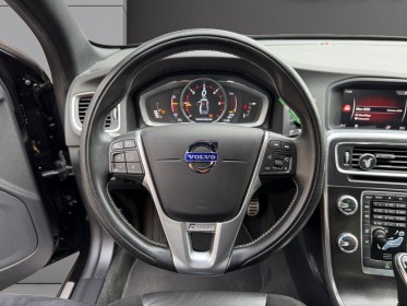 Volvo s60 d3 150 ch stopstart geartronic 6 r-design/ radar de recul / bluethooth / garantie 12 mois occasion paris 17ème...
