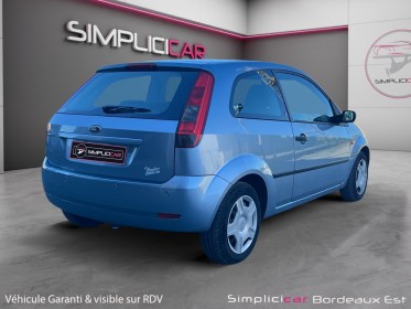 Ford fiesta 1.6i ghia automatique 39900kms garantie 12 mois occasion simplicicar bordeaux  simplicicar simplicibike france