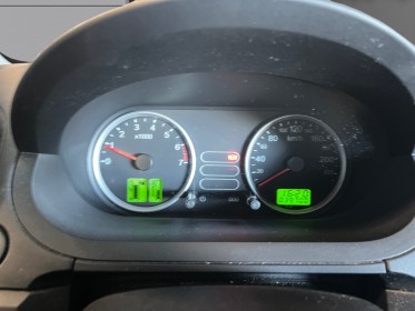 Ford fiesta 1.6i ghia automatique 39900kms garantie 12 mois occasion simplicicar bordeaux  simplicicar simplicibike france