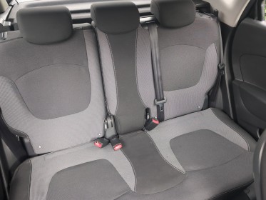 Renault captur tce 120 zen - attelage - garantie 12 mois occasion simplicicar brest simplicicar simplicibike france