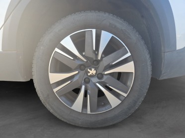 Peugeot 2008 1.6 l hdi 120 ch ss bvm6 allure sièges chauffants garantie 12 mois occasion simplicicar vichy simplicicar...