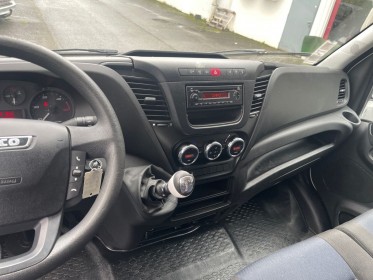 Iveco daily fourgon gn 35 s 14 h2 - tva recuperable occasion parc voitures beauvais simplicicar simplicibike france