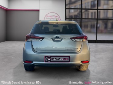 Toyota auris hybride 136h dynamic garantie 12 mois occasion montpellier (34) simplicicar simplicibike france