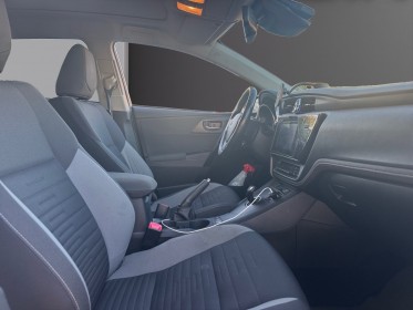 Toyota auris hybride 136h dynamic garantie 12 mois occasion montpellier (34) simplicicar simplicibike france