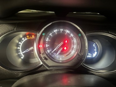 Citroen ds3 bluehdi 120 sport chic, garantie 12 mois, caméra de recul, régulateur / limiteur occasion simplicicar villejuif...