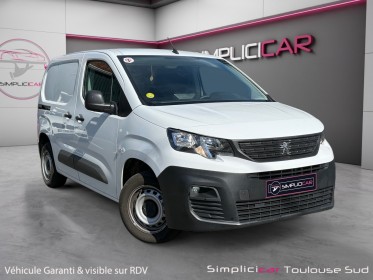 Peugeot partner fourgon standard 650 kg bluehdi 100 pro apple car play radars de recul attelage garantie 12 mois occasion...