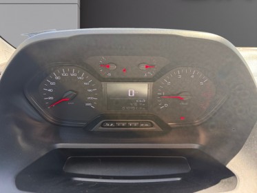 Peugeot partner fourgon standard 650 kg bluehdi 100 pro apple car play radars de recul attelage garantie 12 mois occasion...