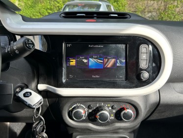 Renault twingo iii tce 95 edc intens occasion simplicicar vaucresson simplicicar simplicibike france
