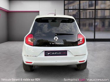 Renault twingo iii tce 95 edc intens occasion simplicicar vaucresson simplicicar simplicibike france