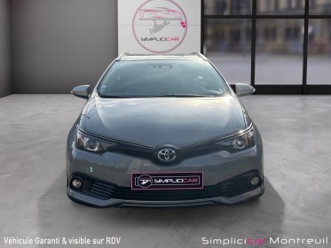 Toyota auris my17 hybride 136h collection/garantie 12 mois/ suivi complet occasion montreuil (porte de vincennes)(75)...