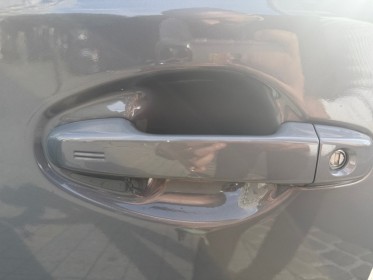 Toyota auris my17 hybride 136h collection/garantie 12 mois/ suivi complet occasion montreuil (porte de vincennes)(75)...