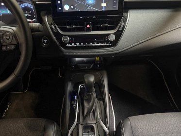 Toyota corolla touring sports hybride nouvelle 140ch design garantie 12mois occasion simplicicar bretigny-sur-orge...