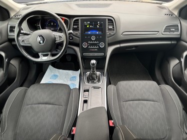 Renault megane iv berline tce 140 energy limited - carnet entretien - radar av/ ar  caméra de recul occasion simplicicar...