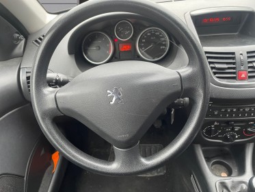 Peugeot 206 1.4 hdi 70ch fap blue lion access occasion simplicicar lyon nord simplicicar simplicibike france