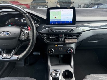 Ford focus 1.0 ecoboost 125 ss bva8 st line business caméra de recul carplay moteur neuf garantie 2 ans ford garantie 12...