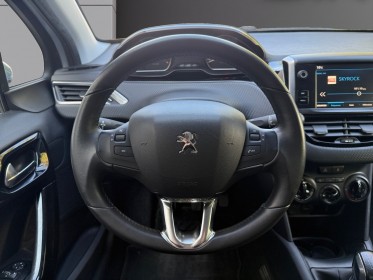 Peugeot 208 82ch bvm5 style bluetooth climatisation radar de recul garantie 12 mois occasion simplicicar poitiers simplicicar...