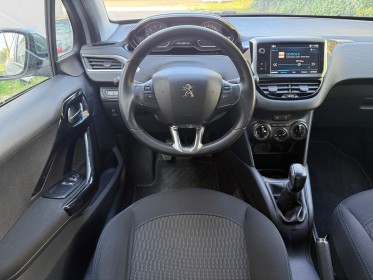Peugeot 208 82ch bvm5 style bluetooth climatisation radar de recul garantie 12 mois occasion simplicicar poitiers simplicicar...