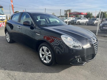 Alfa romeo giulietta vpc 2.0 jtdm 140 ch ss distinctive occasion simplicicar labarthe simplicicar simplicibike france