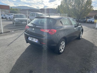 Alfa romeo giulietta vpc 2.0 jtdm 140 ch ss distinctive occasion simplicicar labarthe simplicicar simplicibike france