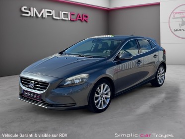 Volvo v40 business d3 150 momentum business geartronic 5cyl attelage caméra de recul régulateur garantie 12 mois occasion...