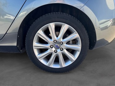 Volvo v40 business d3 150 momentum business geartronic 5cyl attelage caméra de recul régulateur garantie 12 mois occasion...