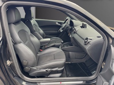 Audi a1 a1 1.6 tdi 105 s line sièges chauffant climatisation auto semi-cuir garantie 12 mois occasion barberey simplicicar...